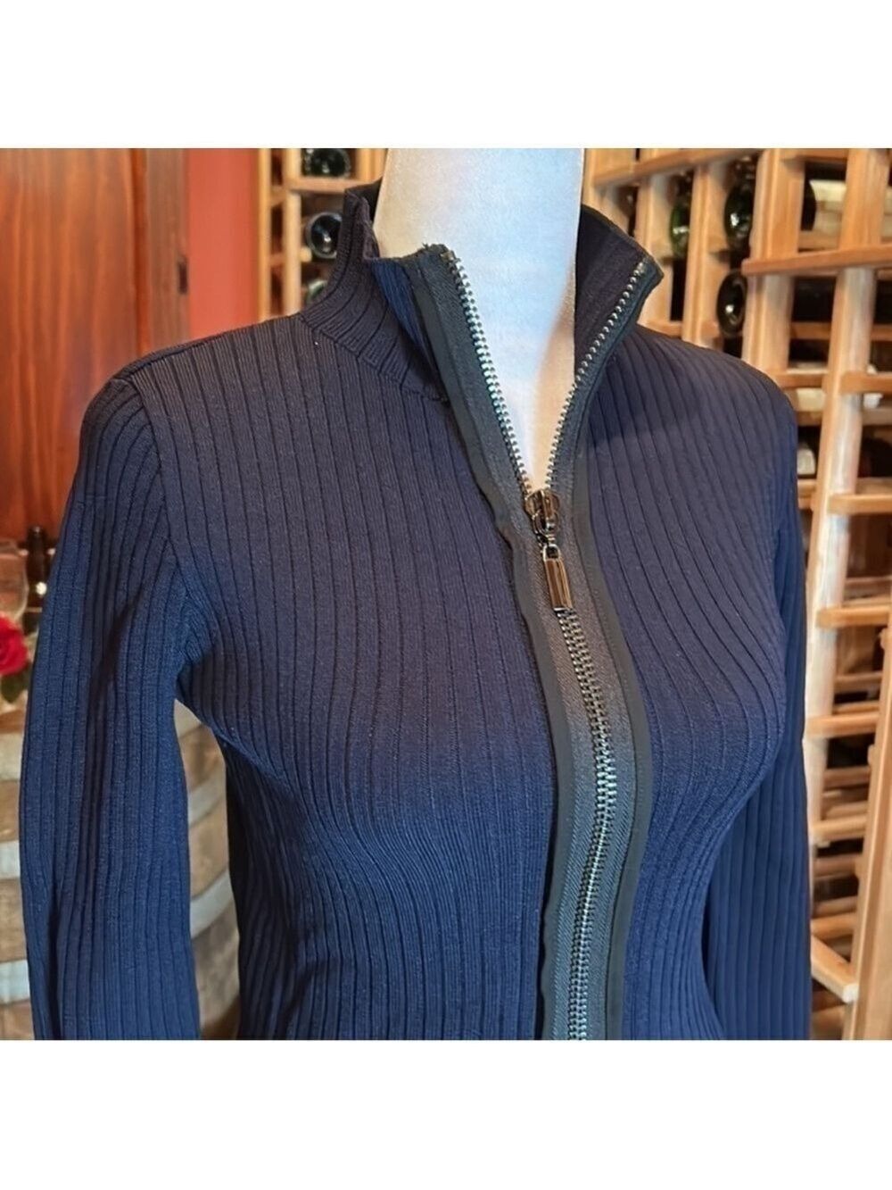 TOPSHOP BOUTIQUE Classy & Sharp Navy Blue Zip Up Sweater Size 2 - Picture 5 of 10